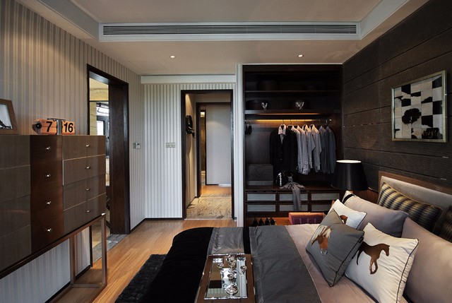 日本少妇中文字幕不卡视频集成墙板